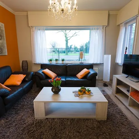 Gezellige Woning Met 3 Slaapkamers En Gratis Parking Tatil Evi Deinze