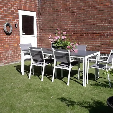 Gezellige Woning Met 3 Slaapkamers En Gratis Parking * Deinze